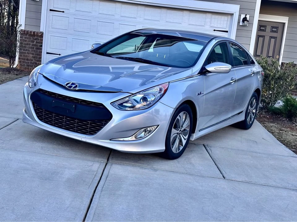 2013 Hyundai Sonata - Image 16 of 20