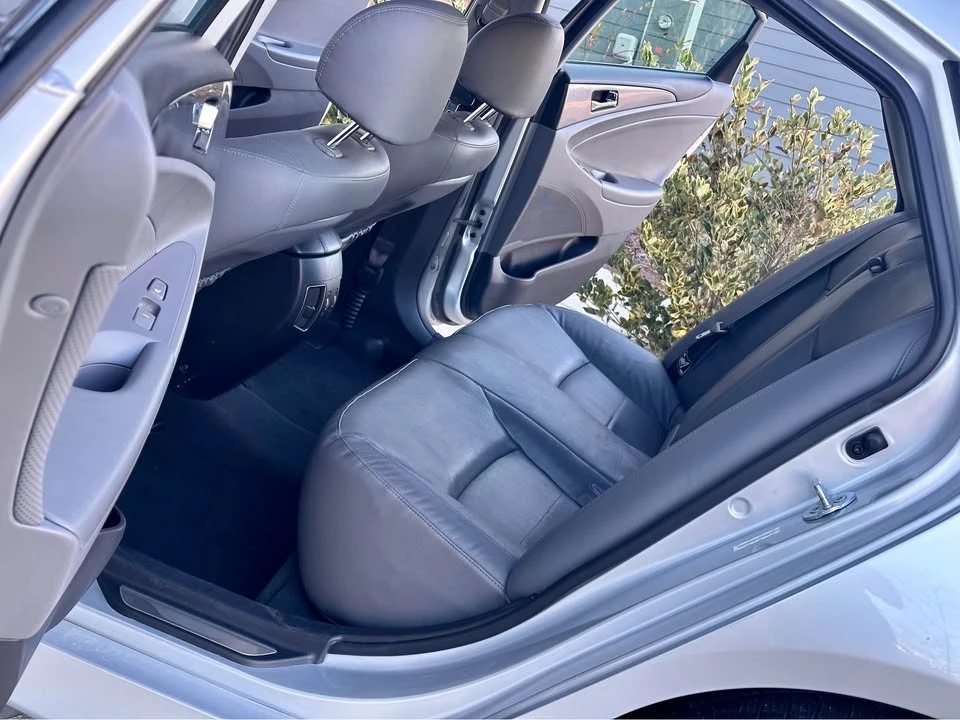 2013 Hyundai Sonata - Image 11 of 20