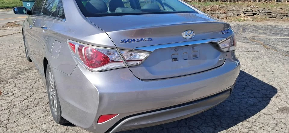 2013 Hyundai Sonata - Image 9 of 9