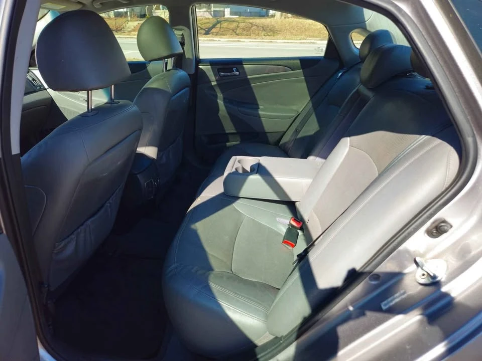 2013 Hyundai Sonata - Image 4 of 9