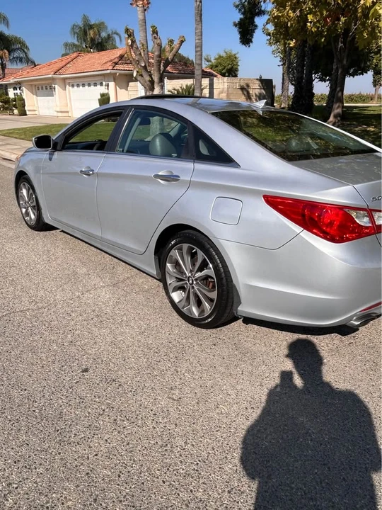 2013 Hyundai Sonata - Image 11 of 12