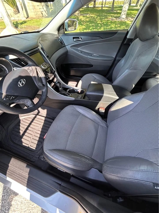 2013 Hyundai Sonata - Image 7 of 12