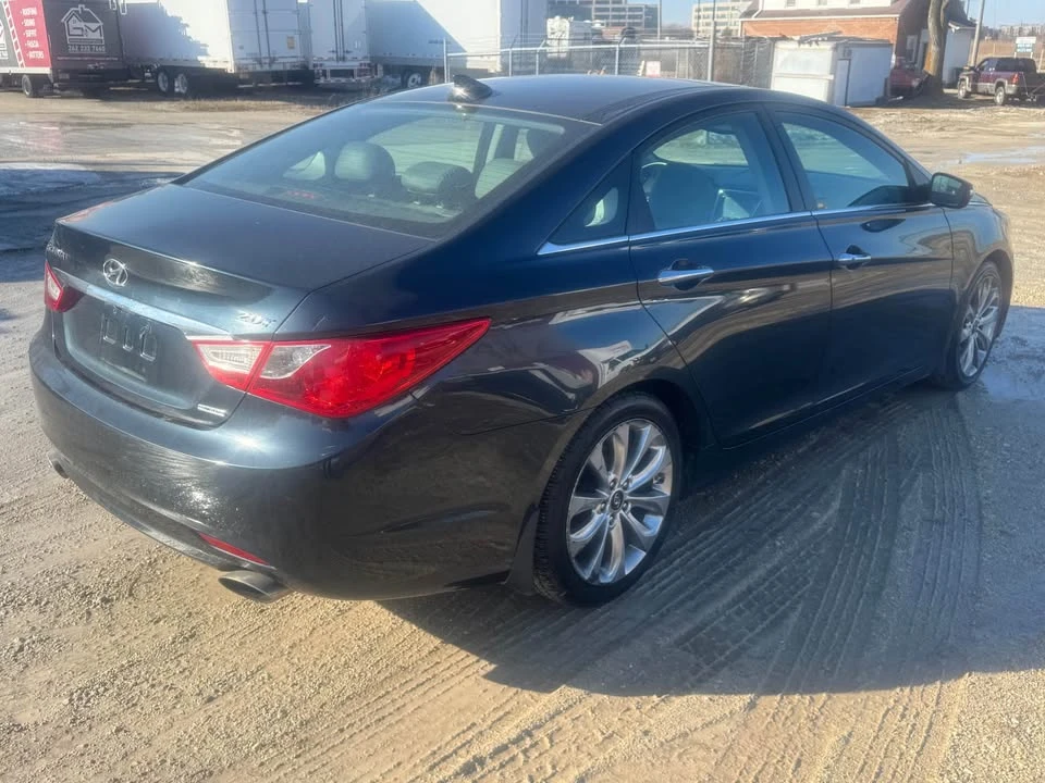 2013 Hyundai Sonata - Image 7 of 18