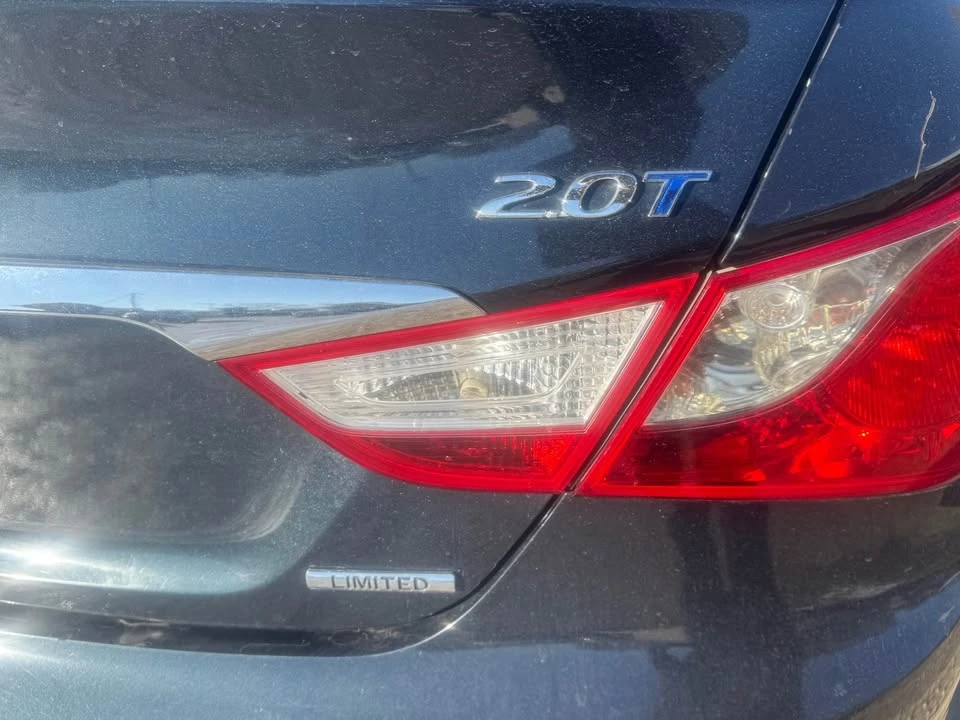 2013 Hyundai Sonata - Image 6 of 18
