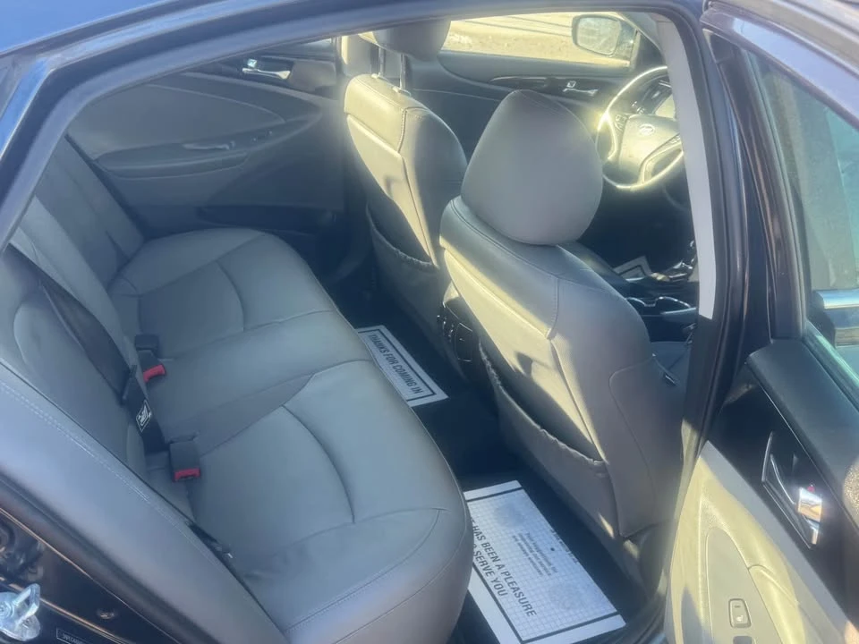 2013 Hyundai Sonata - Image 11 of 18