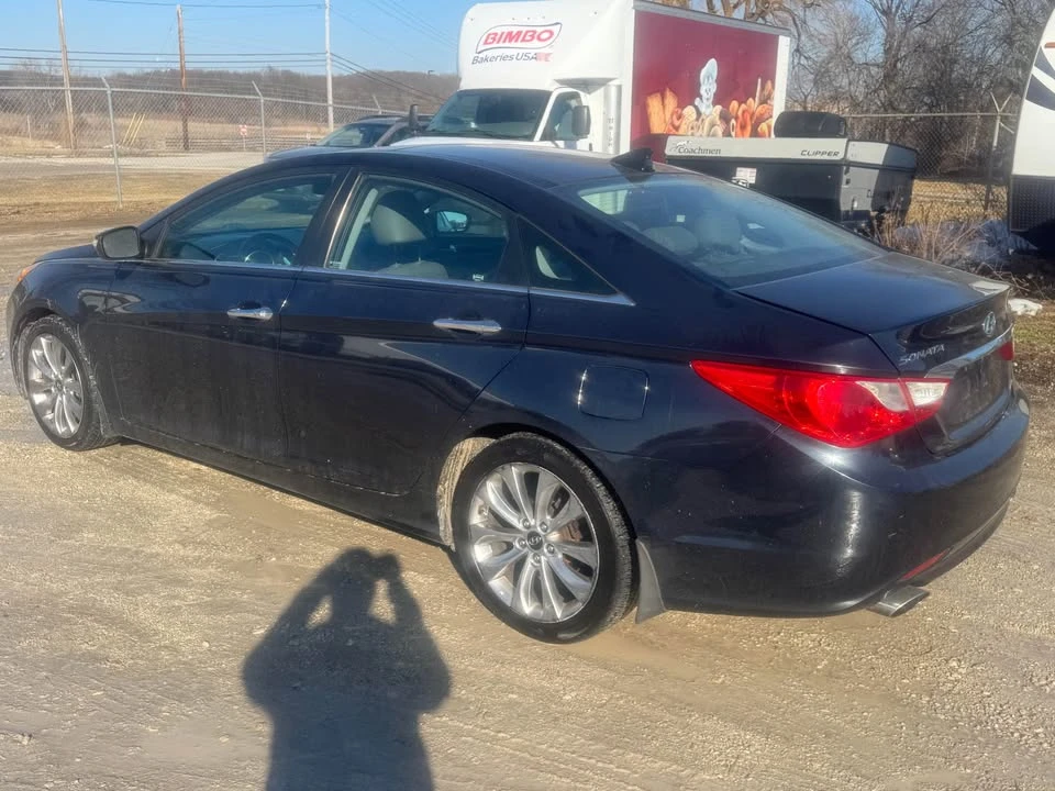 2013 Hyundai Sonata - Image 5 of 18