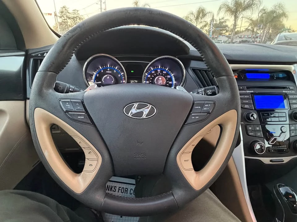 2013 Hyundai Sonata - Image 13 of 20