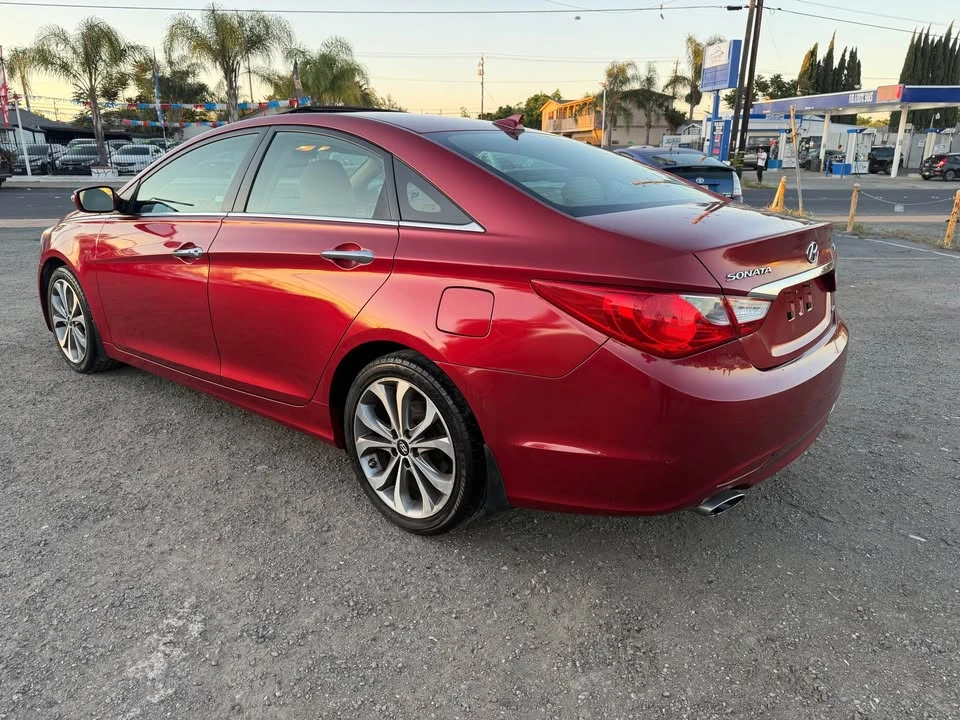 2013 Hyundai Sonata - Image 4 of 20
