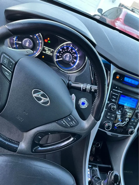 2013 Hyundai Sonata - Image 7 of 10