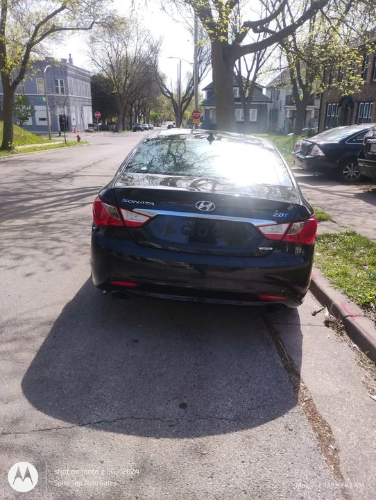 2013 Hyundai Sonata - Image 6 of 10
