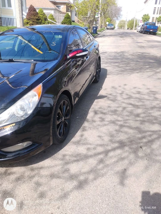 2013 Hyundai Sonata - Image 2 of 10