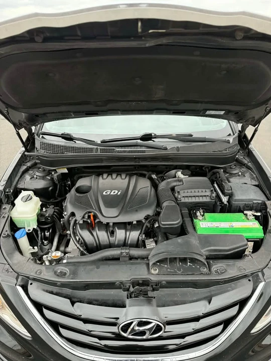 2013 Hyundai Sonata - Image 7 of 17