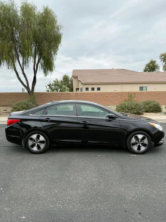 2013 Hyundai Sonata - Image 6 of 17
