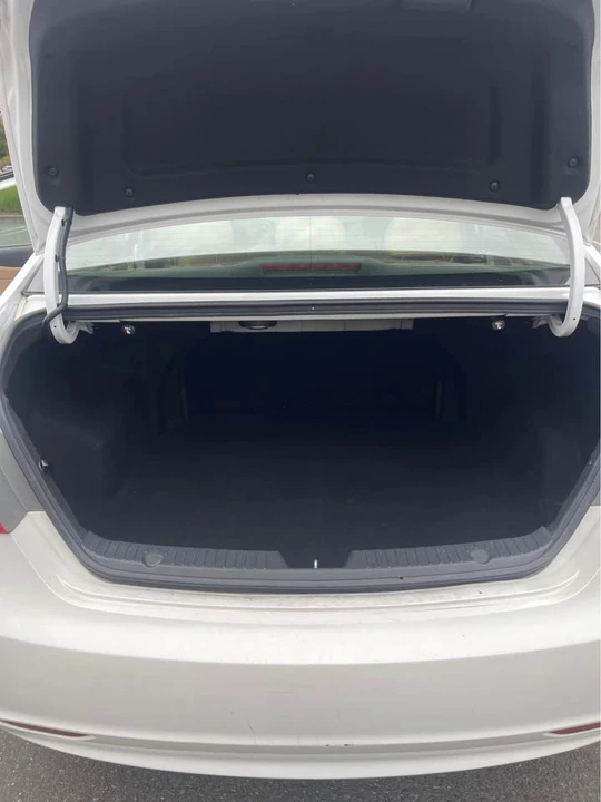 2013 Hyundai Sonata - Image 9 of 19