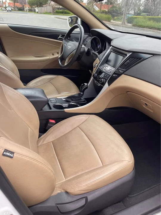 2013 Hyundai Sonata - Image 13 of 19