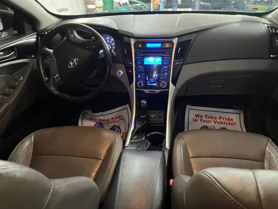 2013 Hyundai Sonata - Image 6 of 18