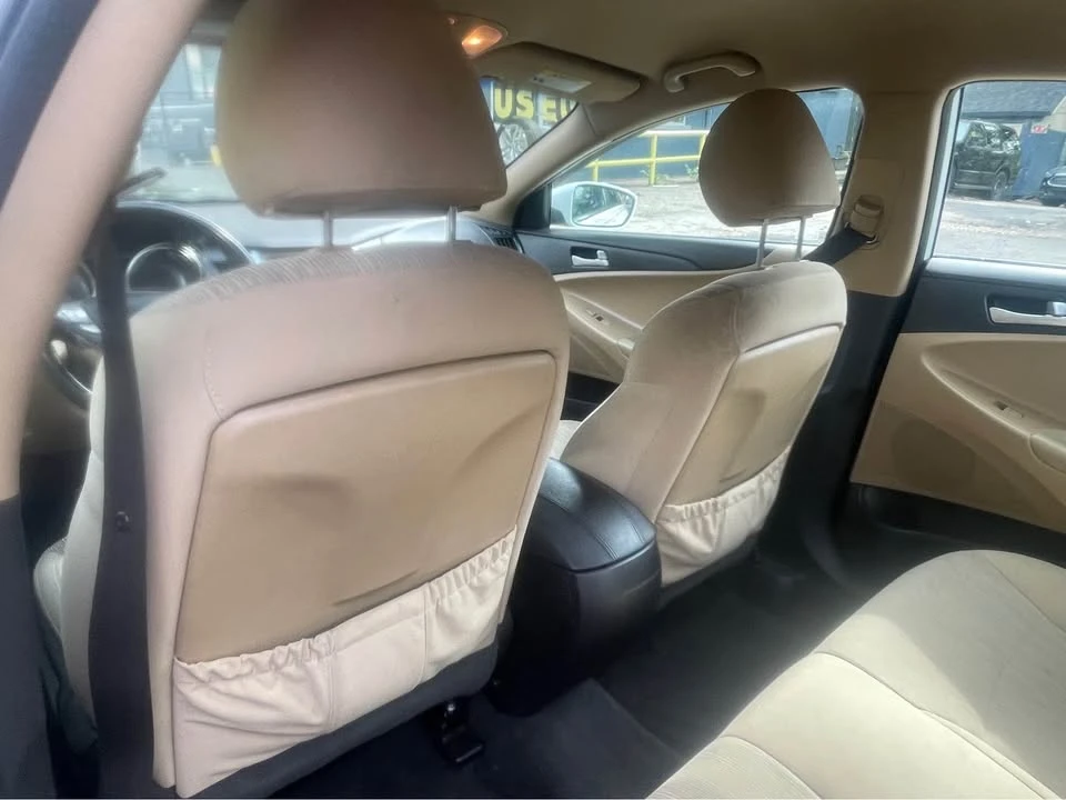 2013 Hyundai Sonata - Image 14 of 17