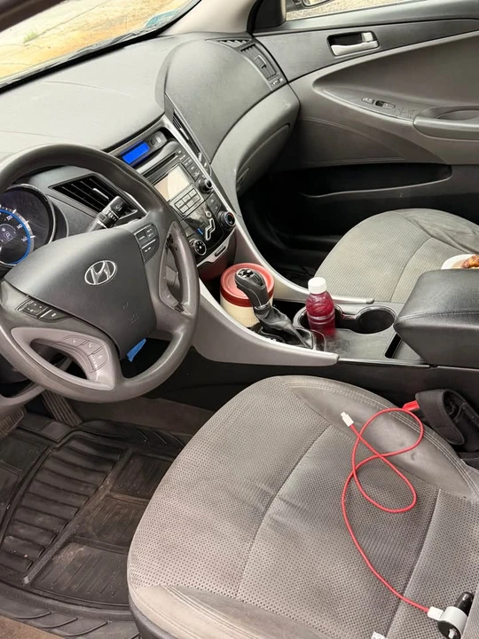 2013 Hyundai Sonata - Image 6 of 7