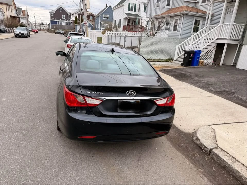 2013 Hyundai Sonata - Image 4 of 7