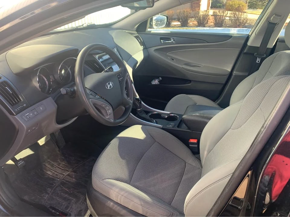 2013 Hyundai Sonata - Image 3 of 5
