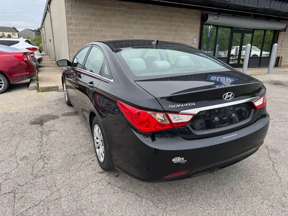 2013 Hyundai Sonata - Image 4 of 9