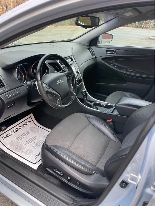 2013 Hyundai Sonata - Image 7 of 16