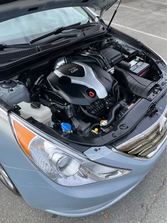 2013 Hyundai Sonata - Image 14 of 16