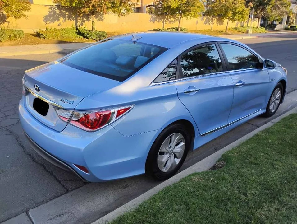 2013 Hyundai Sonata - Image 4 of 10