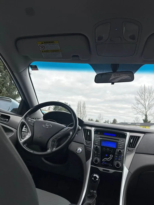 2013 Hyundai Sonata - Image 8 of 12