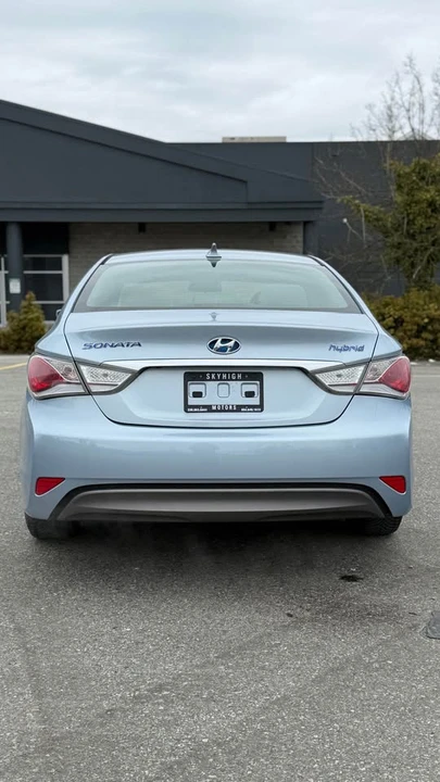 2013 Hyundai Sonata - Image 6 of 12
