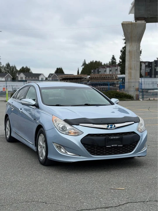 2013 Hyundai Sonata - Image 2 of 12