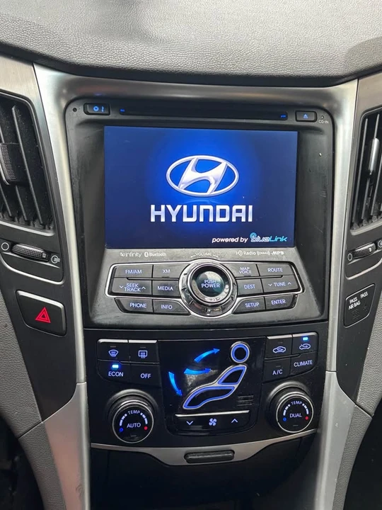 2013 Hyundai Sonata - Image 10 of 14