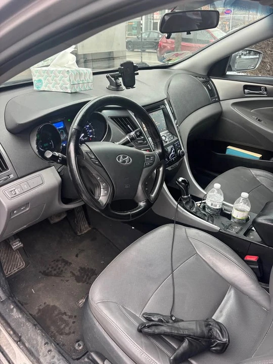 2013 Hyundai Sonata - Image 6 of 14