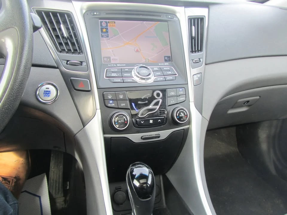 2013 Hyundai Sonata - Image 13 of 17
