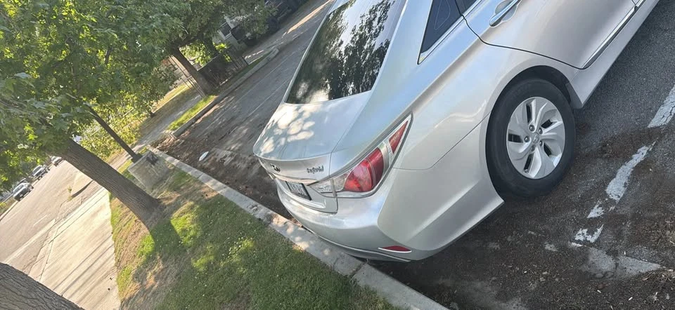 2013 Hyundai Sonata - Image 4 of 10