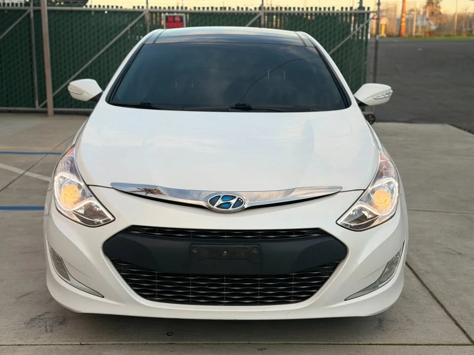 2013 Hyundai Sonata - Image 2 of 14