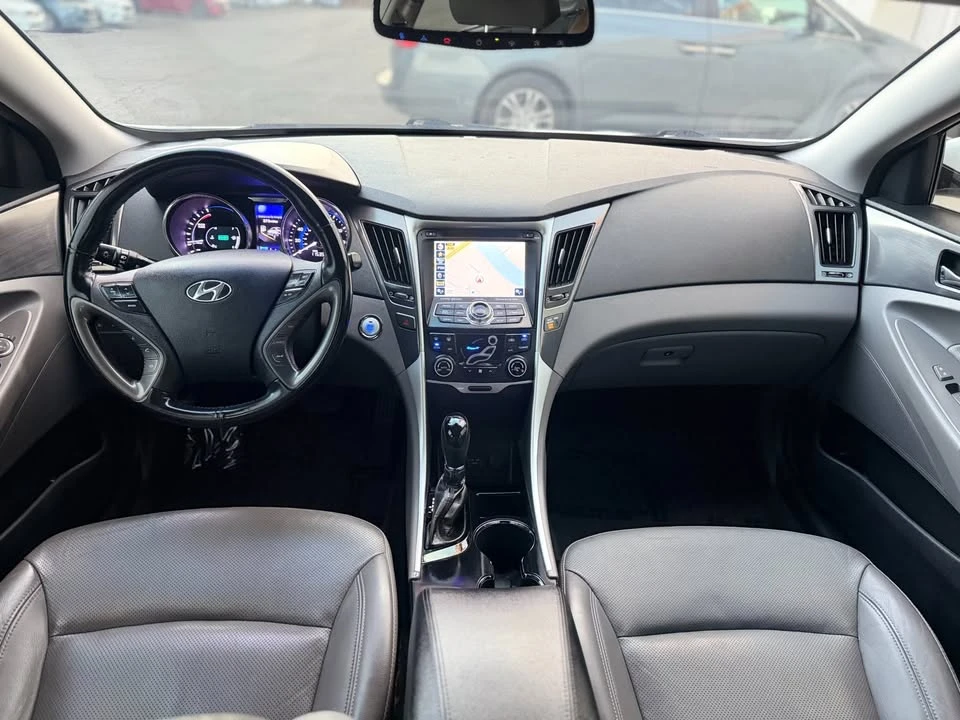 2013 Hyundai Sonata - Image 11 of 14