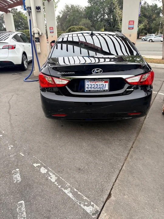 2013 Hyundai Sonata - Image 4 of 12