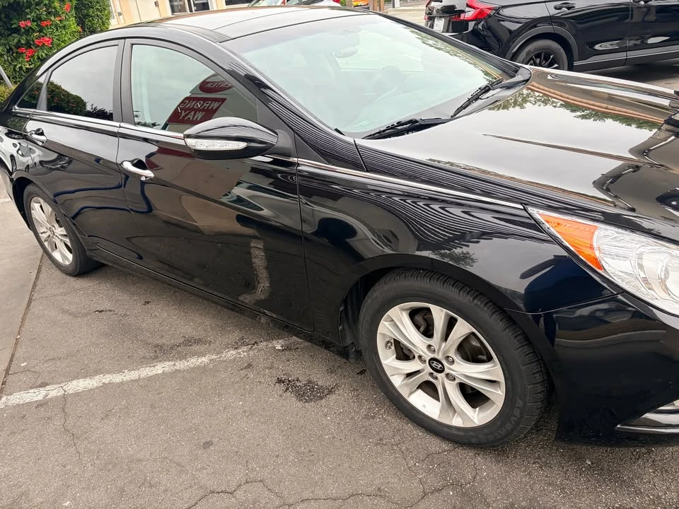 2013 Hyundai Sonata - Image 2 of 12
