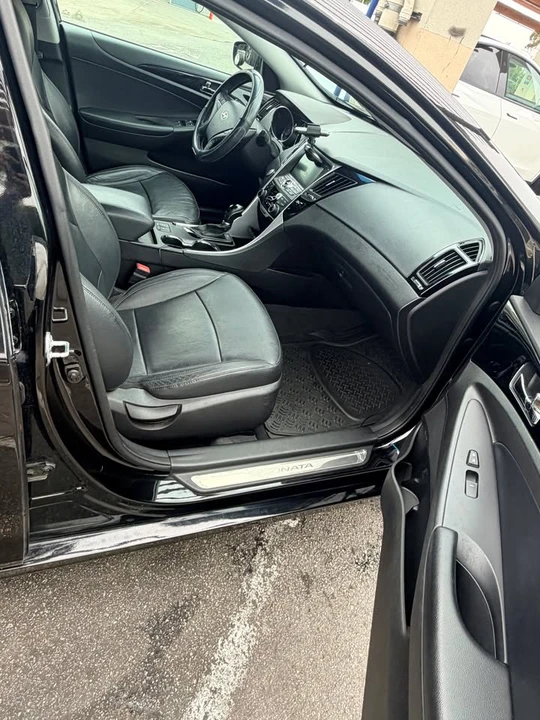 2013 Hyundai Sonata - Image 9 of 12