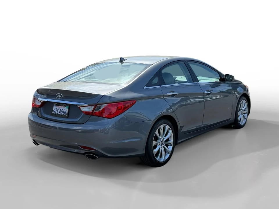 2013 Hyundai Sonata - Image 4 of 10