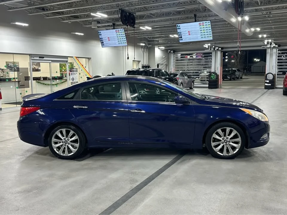 2013 Hyundai Sonata - Image 8 of 20
