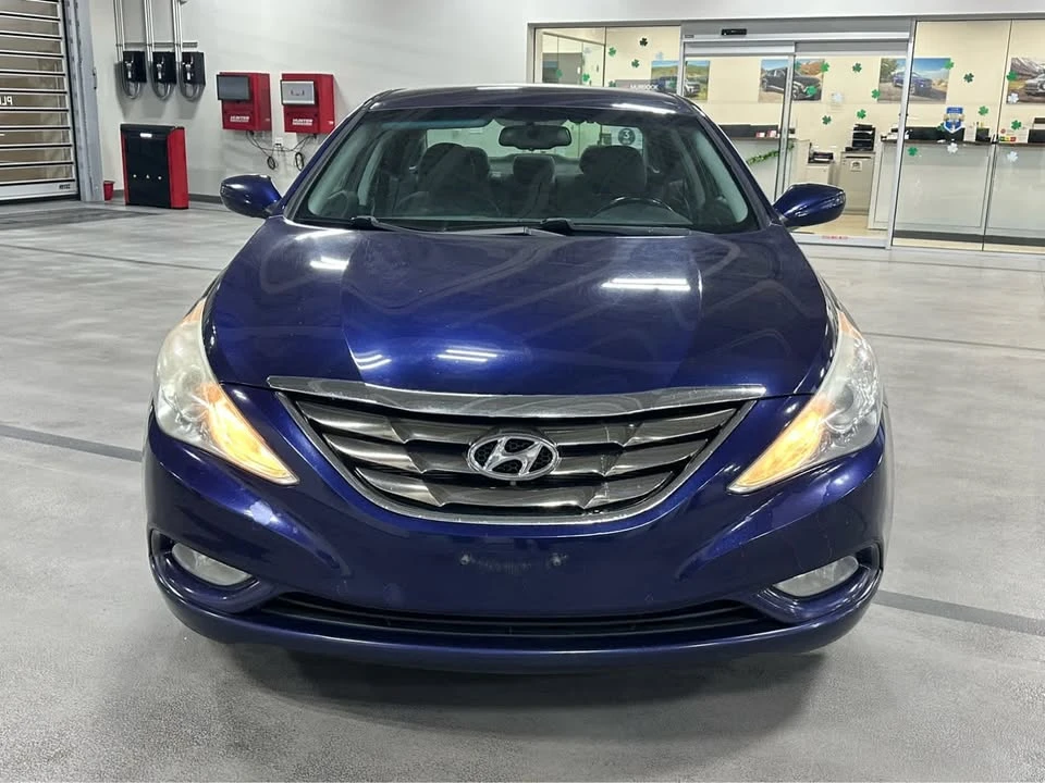 2013 Hyundai Sonata - Image 11 of 20