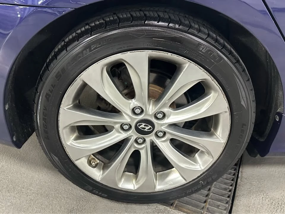 2013 Hyundai Sonata - Image 15 of 20