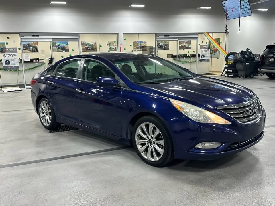 2013 Hyundai Sonata - Image 9 of 20