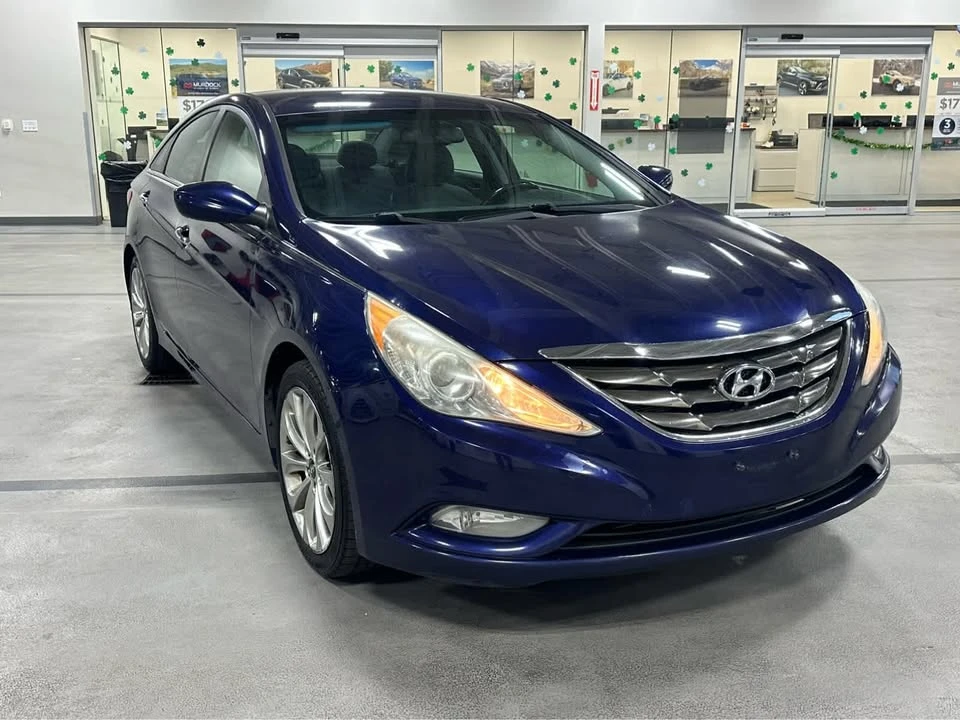 2013 Hyundai Sonata - Image 10 of 20