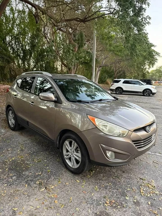 2013 Hyundai Tucson - Image 2 of 5