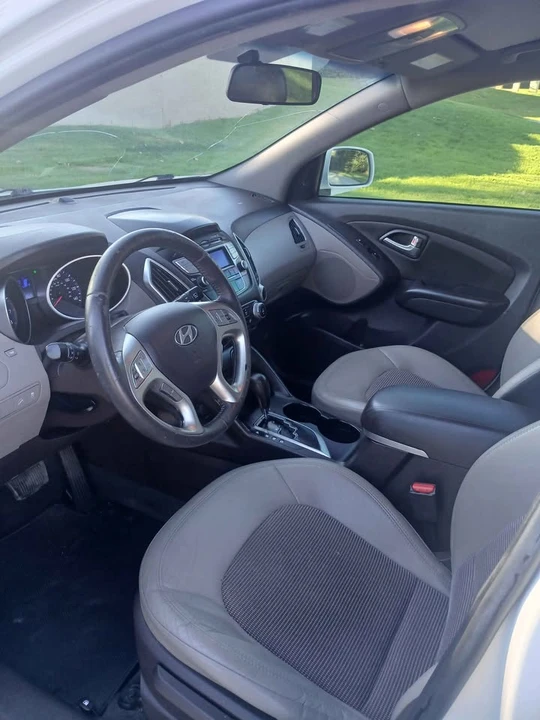 2013 Hyundai Tucson - Image 3 of 6