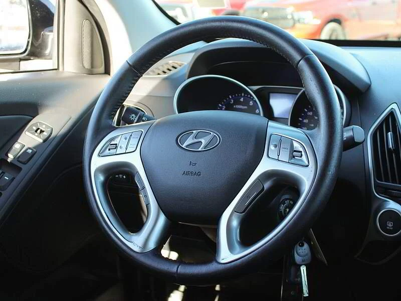 2013 Hyundai Tucson - Image 15 of 17