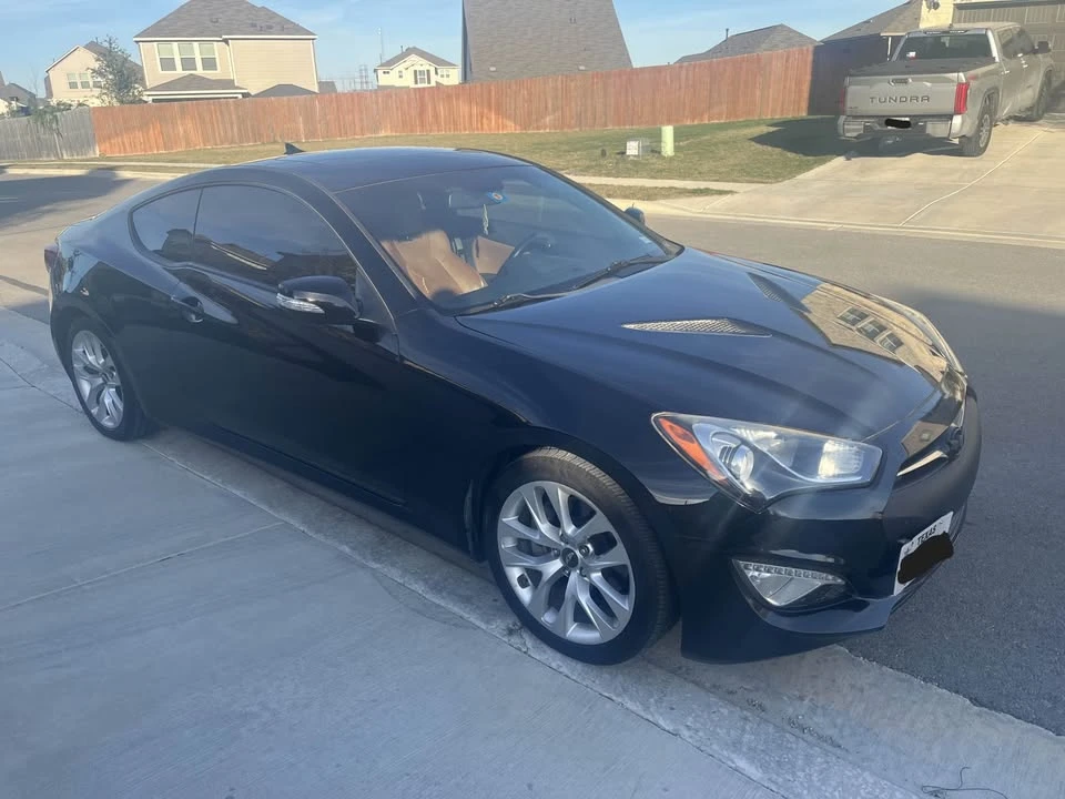 2013 Hyundai Genesis Coupe - Image 2 of 17